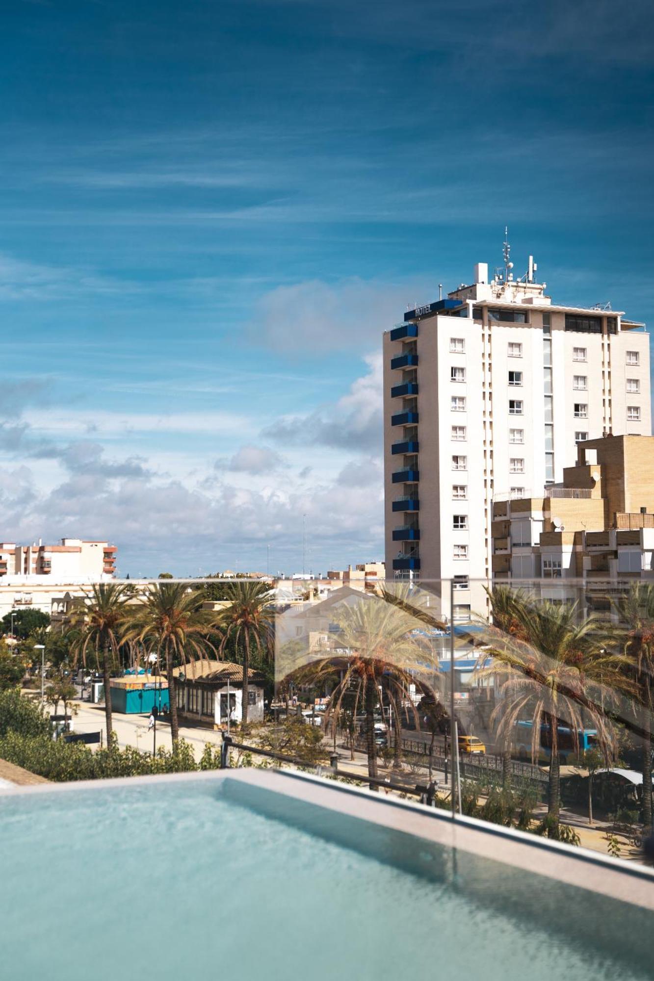 Sanlúcar de Barrameda Cisnes Palace מראה חיצוני תמונה